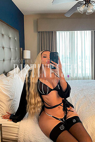 Khloe